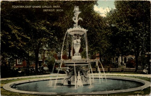 Detroit - Fountain