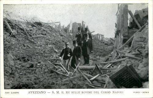Avezzano - Il Re sulle Rovine del Corso Napoli