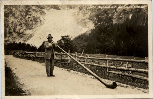Lauterbrunnen - Alphornbläser am oberen Gletscher