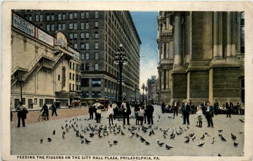 Philadelphia - Feeding the Pigeons