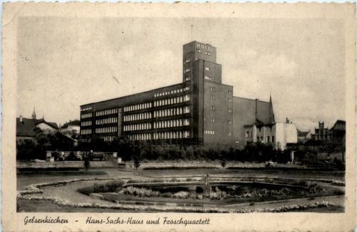 Gelsenkirchen - Hans-Sachs-Haus und Froschquartett