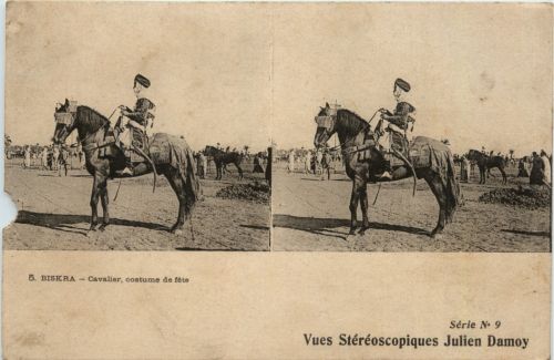 Biskra, Cavalier, costume de fete