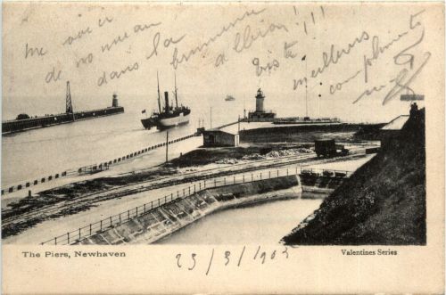 Newhaven - The Piers