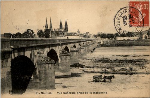 Moulins, Vue Generale prise de la Madeleine
