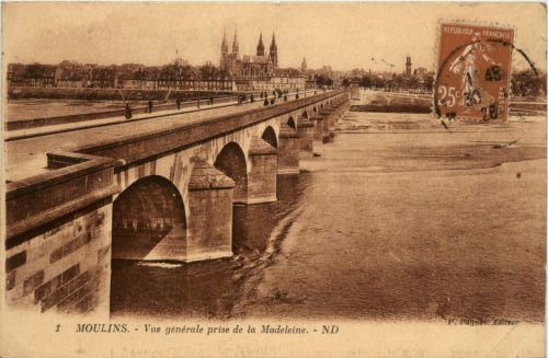 Moulins, Vue generale prise de la madeleine