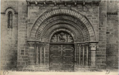 Bourbon-LÀrchambault - Portail de lÈglise