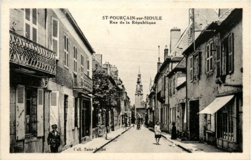 St-Pourcain sur Sioule - Rue de la Republique
