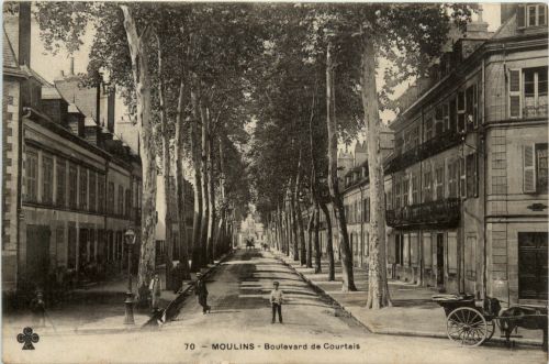 Moulins, Boulevard de Courtais