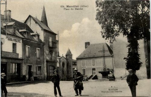 Marcillat, Place du Marche