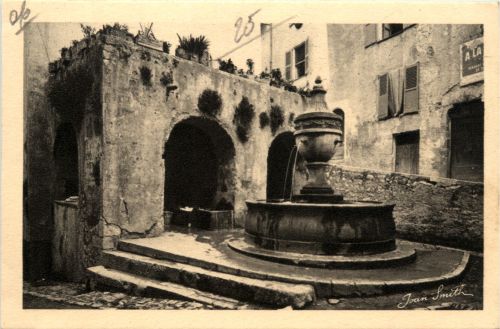 Vieille Fontaine a St-Paul, Old Fountain at St-Paul