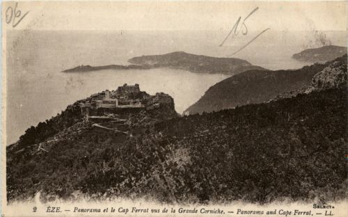 Eze, Panorama et le Cap Ferrat vus de la Grande Corniche