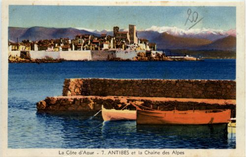 Antibes, et la Chaine des Alpes