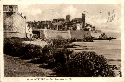 Antibes, Les Remparts