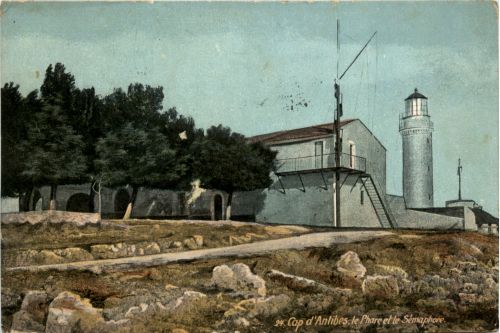 Antibes, le Phare et le Semaphore