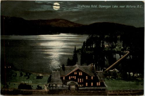Strathcona Hotel - Shawnigan Lake near Victoria