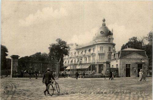 Saint Cloud - Grille de la Place d Armes