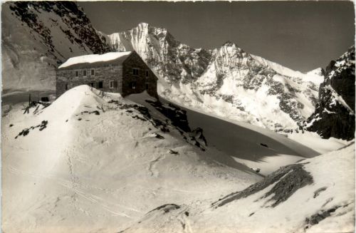 Saas Fee - Britanniahütte