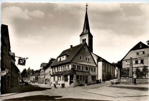 Waldmichelbach im Odenwald - Kirchplatz - Bessenbach