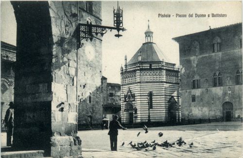 Pistoia - Piazza del Duomo e Battistero