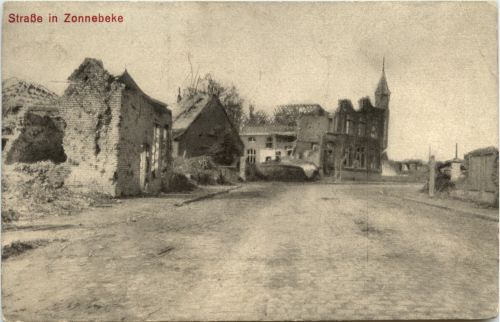Strasse in Zonnebeke