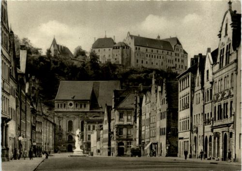 Landshut, Neustadt mit Blick zur Burg Trausnitz