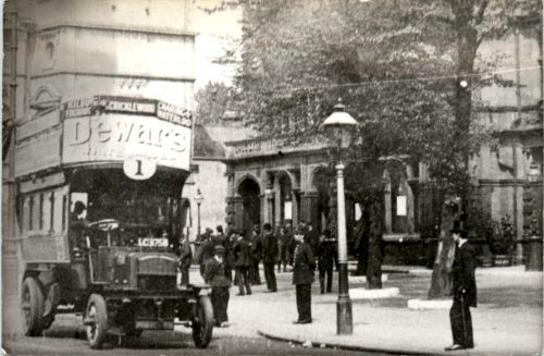 Daimler - Cricklewood - Elephant