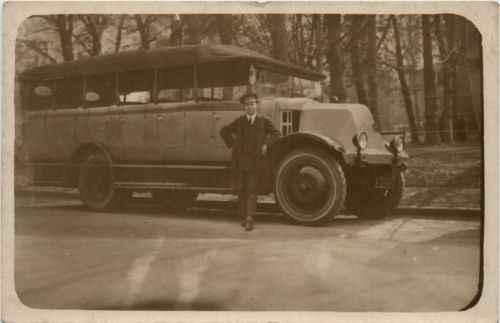 Bus