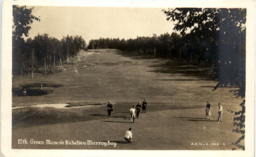 Murray Bay - 12th Green Manoir Richelieu - Gold