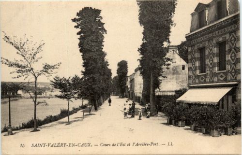 Saint Valery en Caux - Cours de l Est et Arrire Port