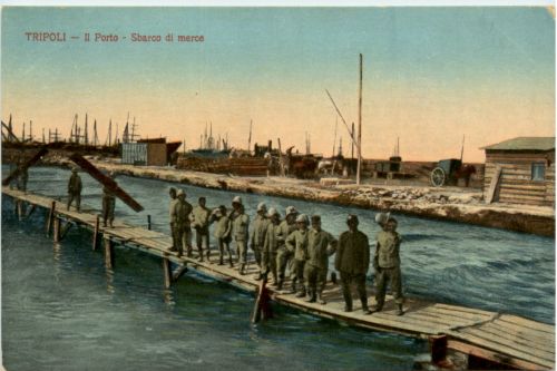 Tripoli - Il Porto - Sbarco di Merce
