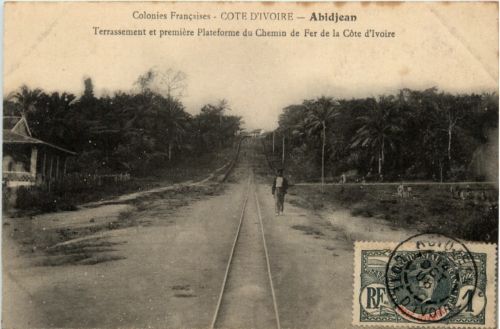 Abidjan - Cote d Ivoire - Terrassement et premiere Plateforme du Chemin de Fer