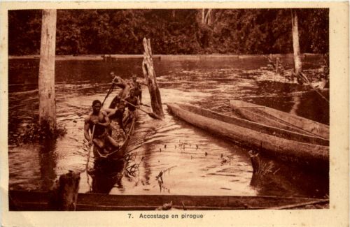 Accostage en pirogue