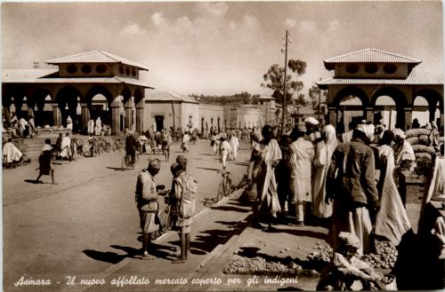 Asimara - Il nuovo affollato mercato - Eritrea