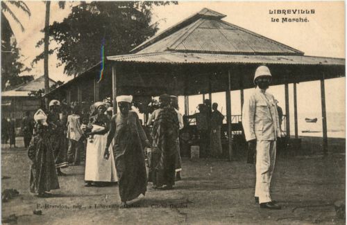 Ecolieres sur le Banc de sable - Gabon