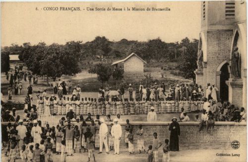Congo - Sortie de Messe a la Mission de Brazzaville