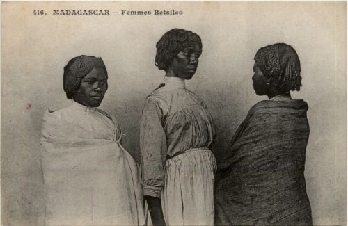 Madagascar - Femmes Betsileo