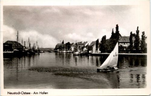 Neustadt-Ostsee, Am Hafen