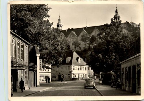 Plön, Johannisstrasse mit Schloss