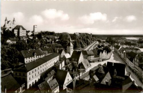 Landsberg am Lech mit Mathäserkirche dem Bayerntor und dem Schmalzturm
