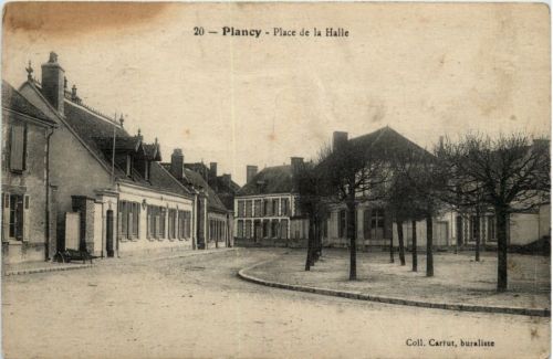 Plancy - Place de la Halle