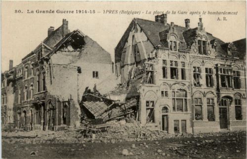 Ypres - La Place de la Gare