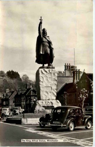 Winchester - King Alfred Statue
