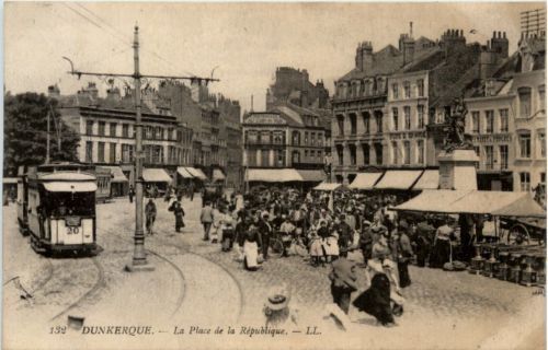 Dunkerque - La Place de la Republique