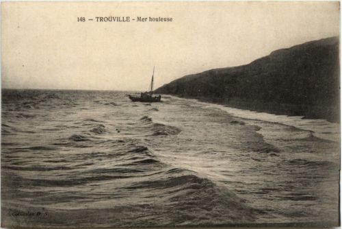 Trouville sur Mer - Mer houleuse