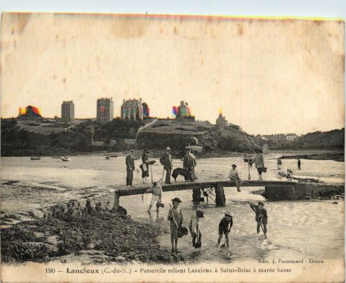 Lancieux - Passerelle reliant ancieux