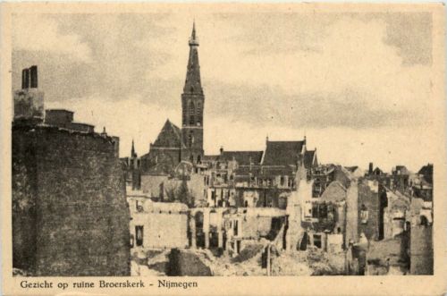 Nijmegen - Gezicht op ruine Broerskerk