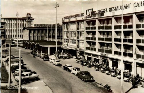 Arnhem - Stationsplein