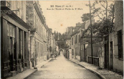 Dinan - Rue de l Ecole