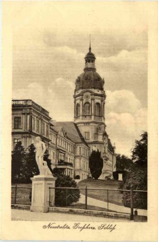 Neustrelitz, Schloss