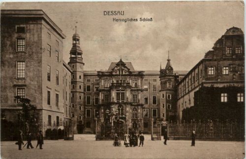 Dessau, Herzogliches Schloss